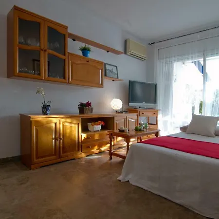 Virginia Apartman Sitges